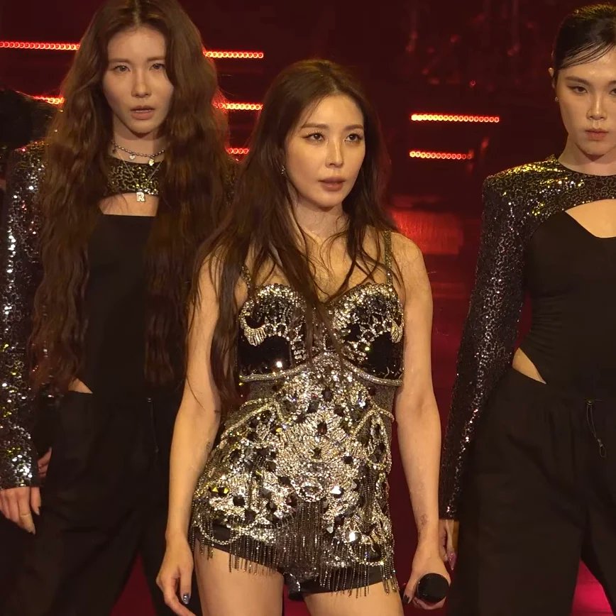 20230311 OutfitBlack(3)