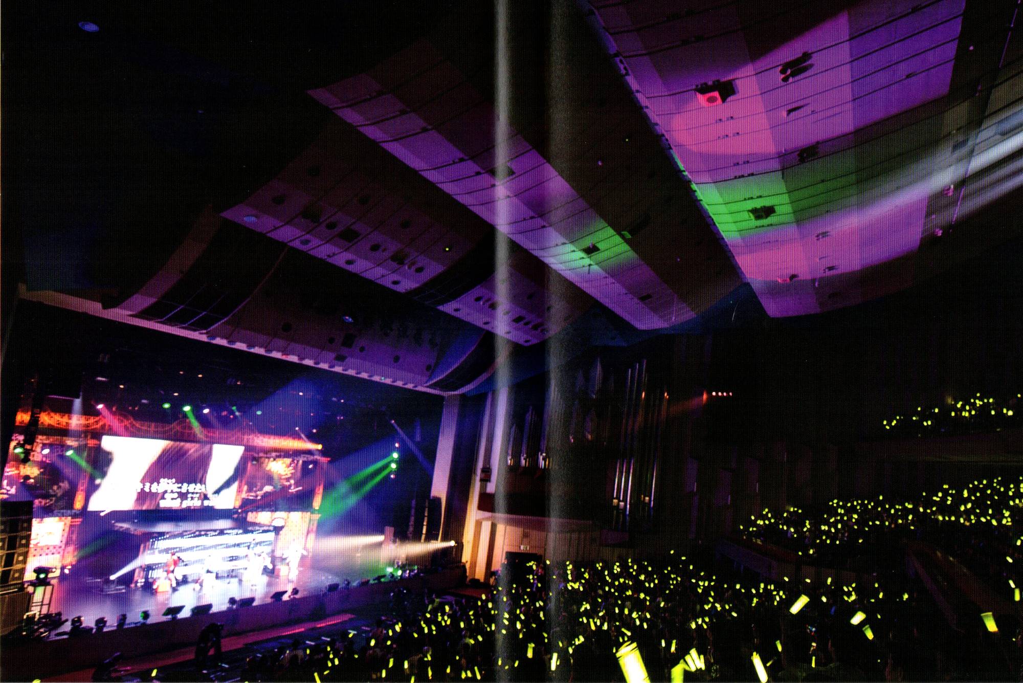 WBLIVETOUR2014 (2)